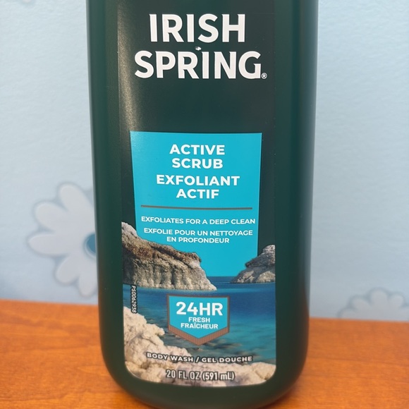 New Irish Spring Exfoliates For A Deep Clean Body Wash Active Scrub 24HR Fresh ! - Picture 2 of 7